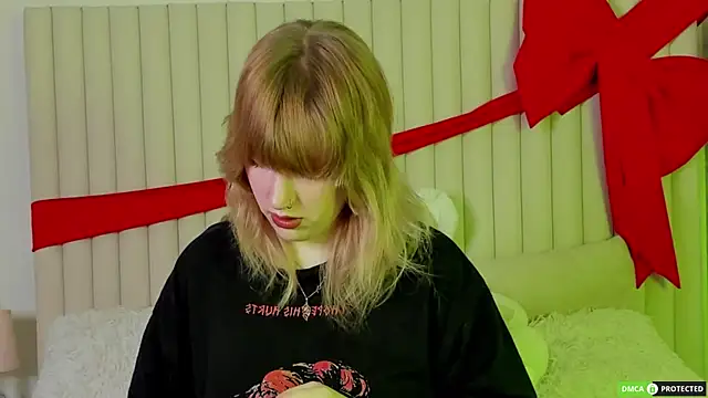 RachelCart online show from June 6, 2026, 3:23 am