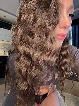  Monic  online show from March 10, 2026, 2:43 pm