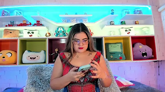 Snapshot of EVELIN_MASON chatting on March 19, 2026, 8:09 pm EVELIN MASON online show from March 19, 2026, 8:09 pm