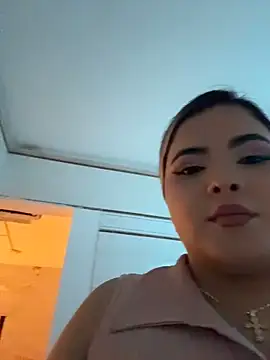 EVELIN MASON online show from May 16, 2026, 7:35 pm