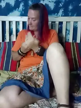 GingerKtm21 online show from January 11, 2025, 7:27 pm