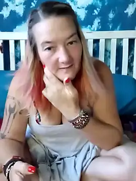 GingerKtm21 online show from February 2, 2025, 2:02 pm