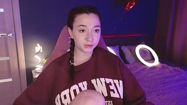 YasmineWest online show from March 5, 2025, 7:16 am