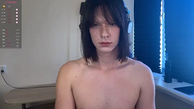 carthylovvve online show from September 12, 2025, 12:38 pm