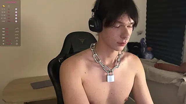 carthylovvve online show from October 7, 2025, 5:03 pm