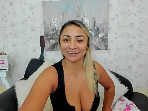 milf bigass  online show from February 17, 2026, 12:35 pm