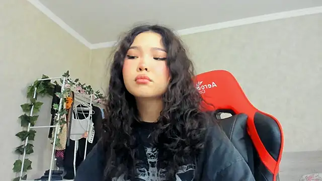 wastforu online show from February 18, 2025, 8:27 am