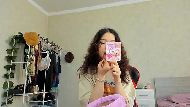 wastforu online show from March 18, 2025, 8:06 am