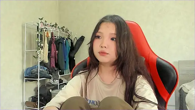 Snapshot of wastforu chatting on April 7, 2026, 9:44 am wastforu online show from April 7, 2026, 9:44 am