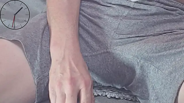 LongUKMakeYouSquirt online show from October 22, 2025, 11:31 am