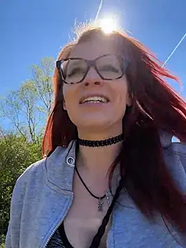 die-EinHORNY-WG online show from April 23, 2026, 10:11 am