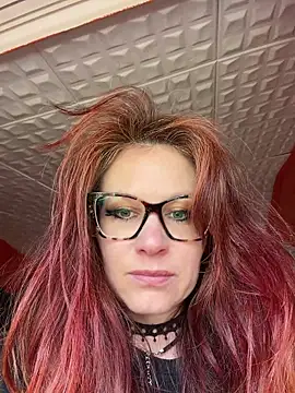 die-EinHORNY-WG online show from May 7, 2026, 10:29 am