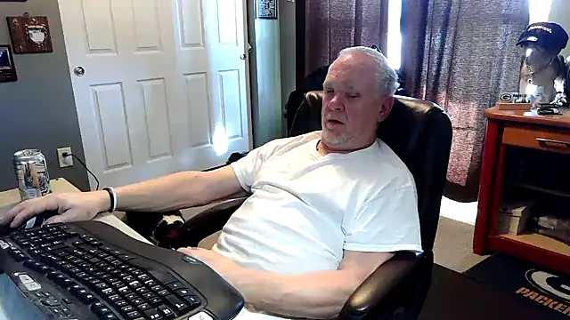 Snapshot of nobledad chatting on February 18, 2026, 7:54 pm nobledad online show from February 18, 2026, 7:54 pm