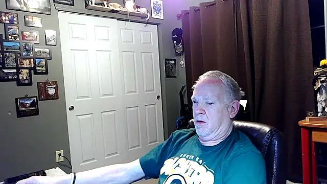 Snapshot of nobledad chatting on March 15, 2026, 8:43 am nobledad online show from March 15, 2026, 8:43 am