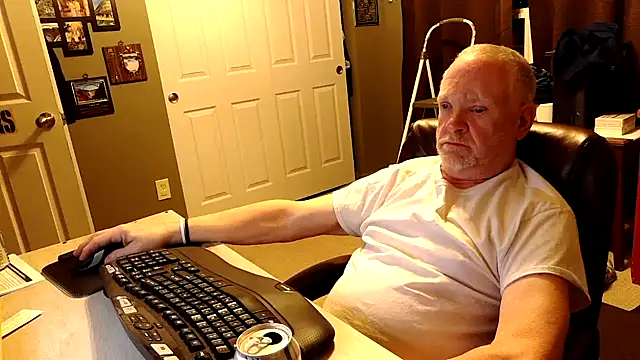 nobledad online show from November 2, 2025, 1:54 am