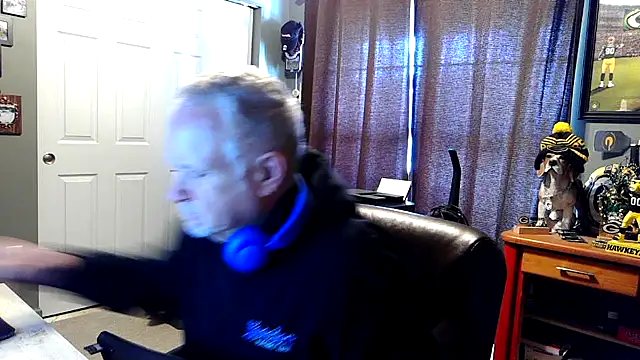 Snapshot of nobledad chatting on March 8, 2026, 2:53 pm nobledad online show from March 8, 2026, 2:53 pm