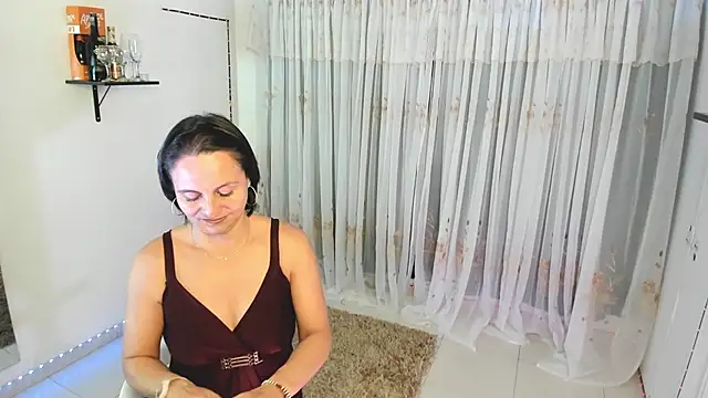 lollita 23  online show from September 8, 2025, 9:58 pm