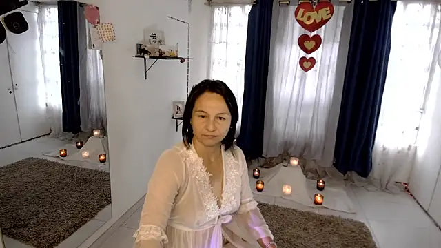 lollita 23  online show from August 7, 2026, 7:20 pm