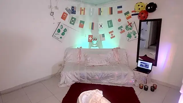 lollita 23  online show from June 25, 2026, 7:41 pm