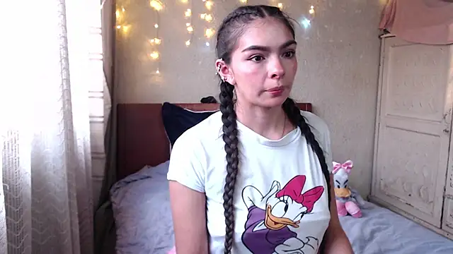 Snapshot of Dreams_sophi chatting on September 19, 2025, 10:14 pm Dreams sophi online show from September 19, 2025, 10:14 pm