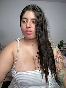 Snapshot of horny_roomiess chatting on July 18, 2026, 11:57 pm horny roomiess online show from July 18, 2026, 11:57 pm