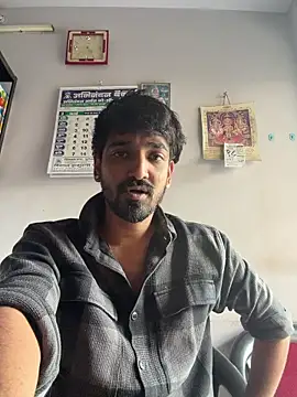 Snapshot of hornyguy271192 chatting on March 18, 2026, 11:13 am hornyguy271192 online show from March 18, 2026, 11:13 am