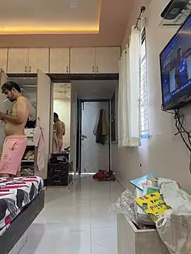 Snapshot of hornyguy271192 chatting on February 18, 2026, 3:48 am hornyguy271192 online show from February 18, 2026, 3:48 am