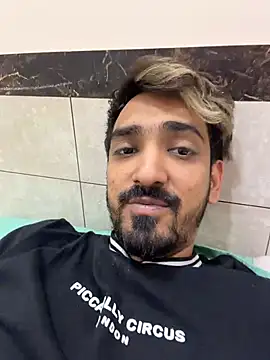 Snapshot of hornyguy271192 chatting on February 21, 2026, 1:46 pm hornyguy271192 online show from February 21, 2026, 1:46 pm