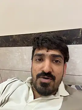 Snapshot of hornyguy271192 chatting on February 12, 2026, 9:09 am hornyguy271192 online show from February 12, 2026, 9:09 am