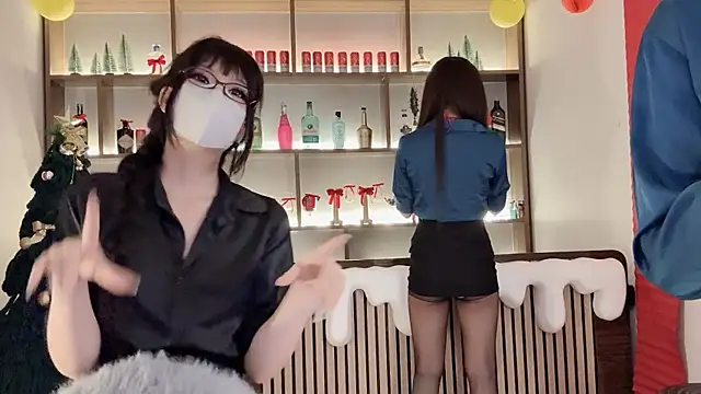 Jennie Spa online show from April 18, 2026, 1:02 pm