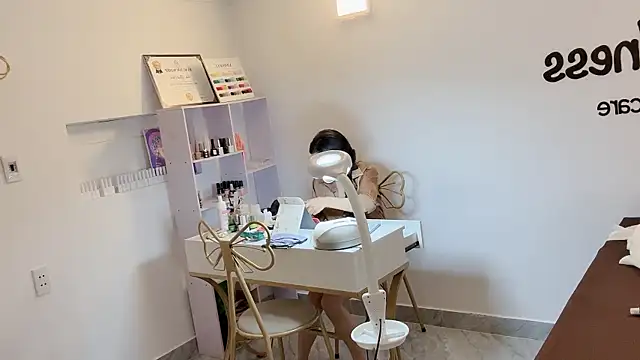 Jennie Spa online show from August 5, 2026, 2:33 pm