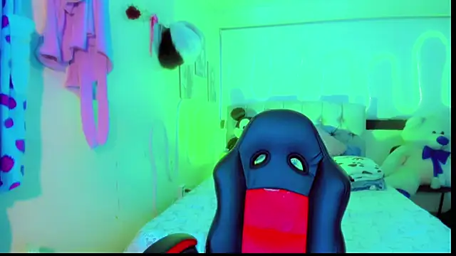 Jessica smith 1 online show from March 17, 2026, 11:24 am