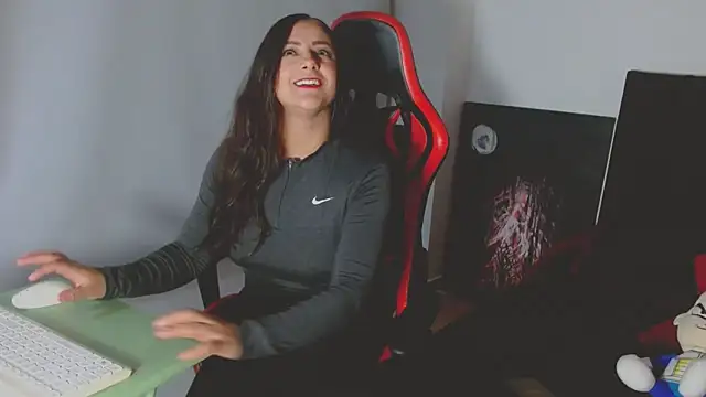 Snapshot of Noamartin_ chatting on March 18, 2026, 1:53 am Noamartin online show from March 18, 2026, 1:53 am