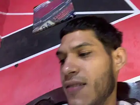 Snapshot of tanned_boy chatting on March 7, 2026, 10:32 am tanned boy online show from March 7, 2026, 10:32 am