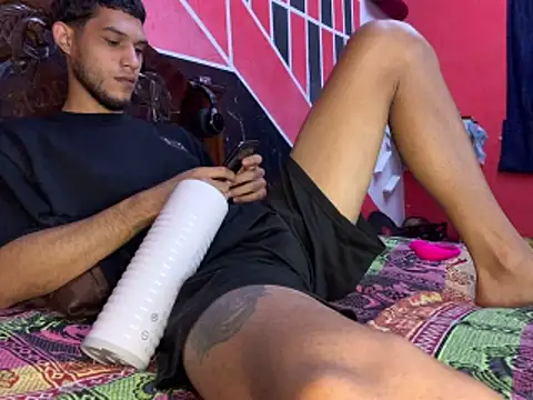 Snapshot of tanned_boy chatting on April 7, 2026, 4:42 pm tanned boy online show from April 7, 2026, 4:42 pm