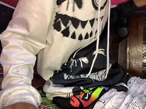 Snapshot of tanned_boy chatting on March 22, 2026, 10:39 am tanned boy online show from March 22, 2026, 10:39 am