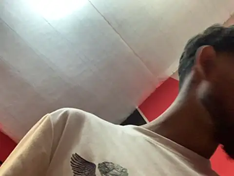 Snapshot of tanned_boy chatting on April 2, 2026, 9:38 am tanned boy online show from April 2, 2026, 9:38 am