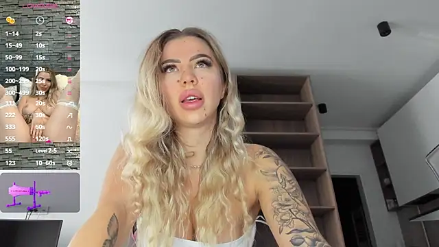 Megan Ros online show from September 21, 2025, 5:56 am