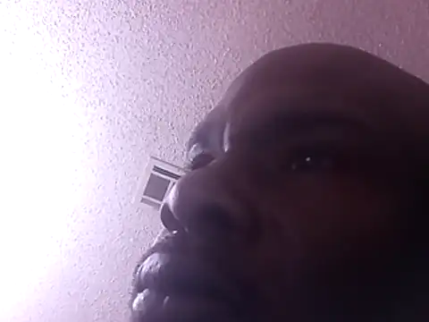 Snapshot of Blkstylion chatting on August 3, 2026, 10:36 pm Blkstylion online show from August 3, 2026, 10:36 pm
