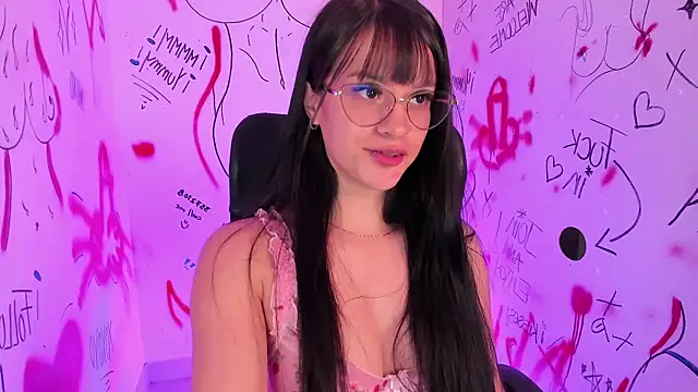 katherin smith  online show from January 14, 2026, 12:47 am