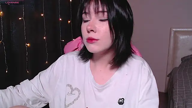 CutieTori online show from March 20, 2025, 7:47 am