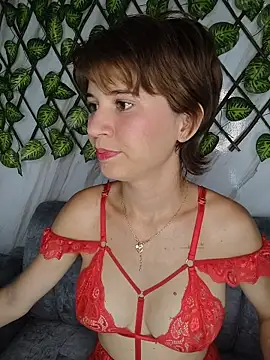 Snapshot of hanaa_18 chatting on August 3, 2026, 9:31 pm hanaa 18 online show from August 3, 2026, 9:31 pm
