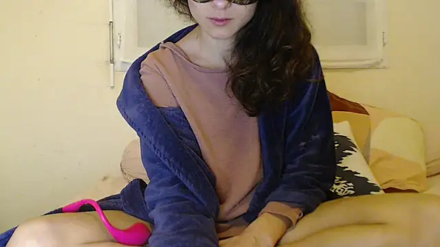 Snapshot of asphodelex chatting on March 8, 2026, 9:34 am asphodelex online show from March 8, 2026, 9:34 am