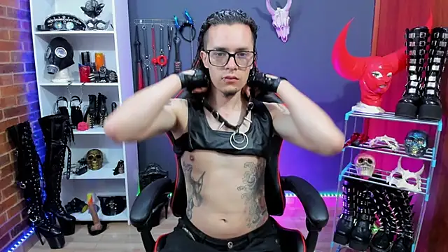 daven56 online show from December 3, 2025, 12:33 am