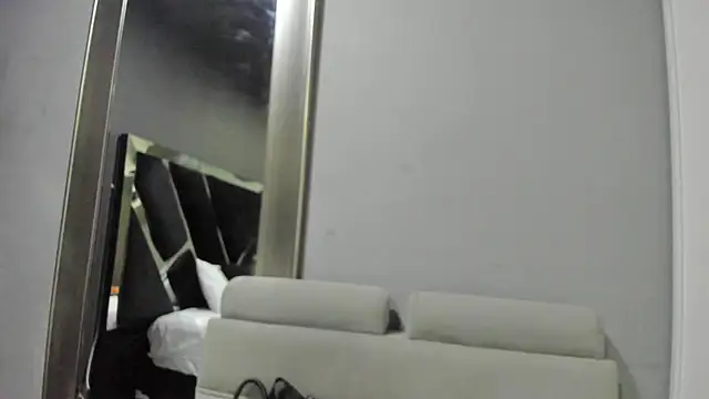Amareto  online show from July 1, 2026, 11:32 am
