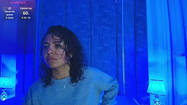 Amareto  online show from November 28, 2025, 11:32 am