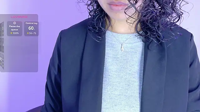 Amareto  online show from September 30, 2025, 11:27 am