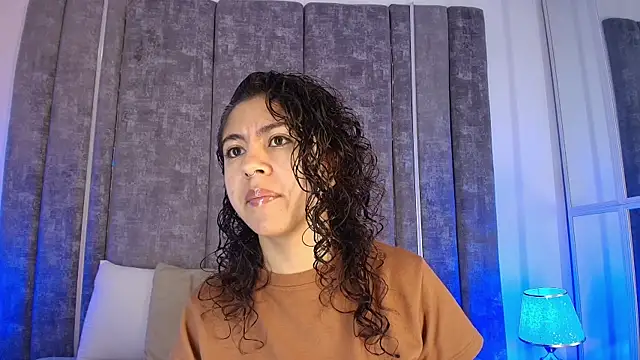 Amareto  online show from July 18, 2026, 11:19 am
