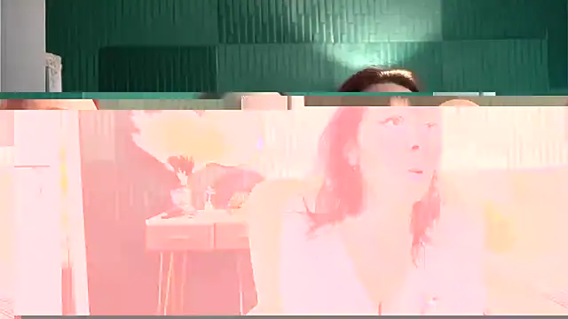 Snapshot of HaileyMoonn chatting on March 4, 2026, 12:46 pm HaileyMoonn online show from March 4, 2026, 12:46 pm