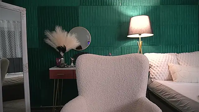 Snapshot of HaileyMoonn chatting on February 26, 2026, 4:34 am HaileyMoonn online show from February 26, 2026, 4:34 am